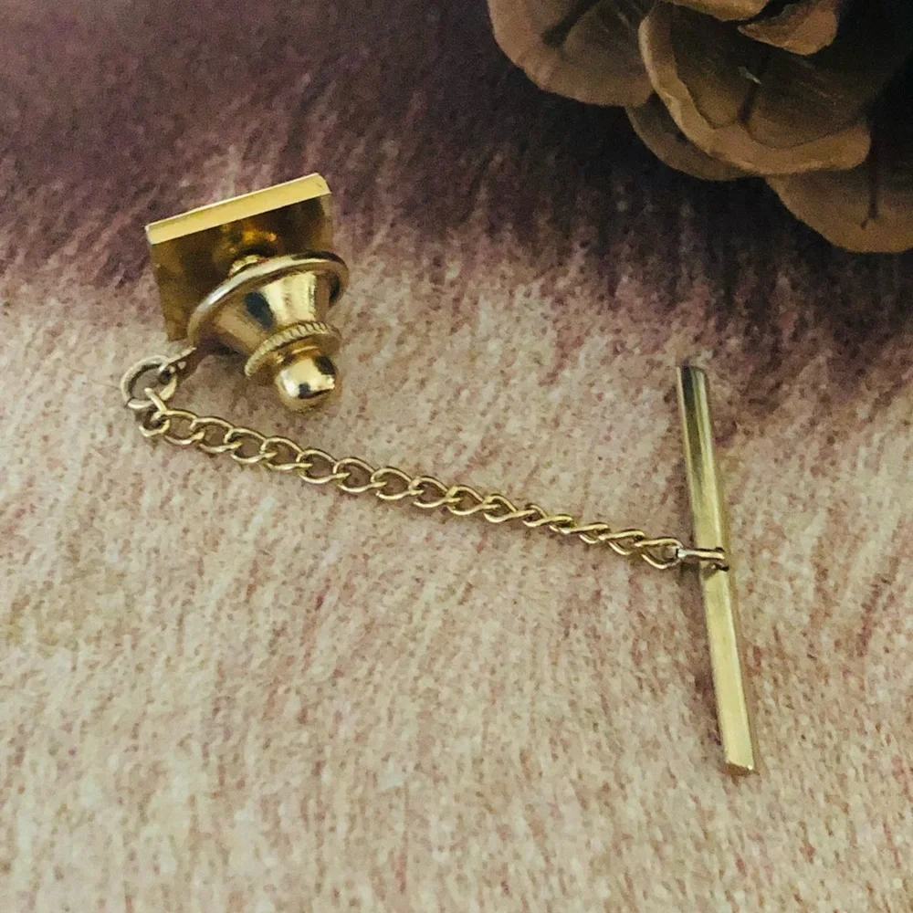 Vintage men’s Tiger eye gold tie pin with chain